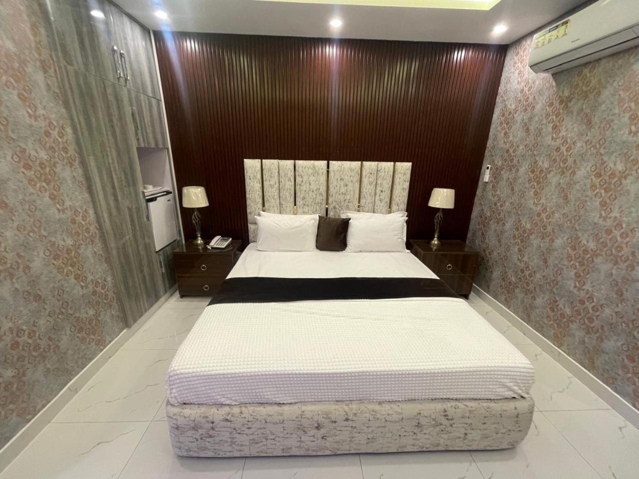 Hotel Croydon International Rawalpindi Exterior foto