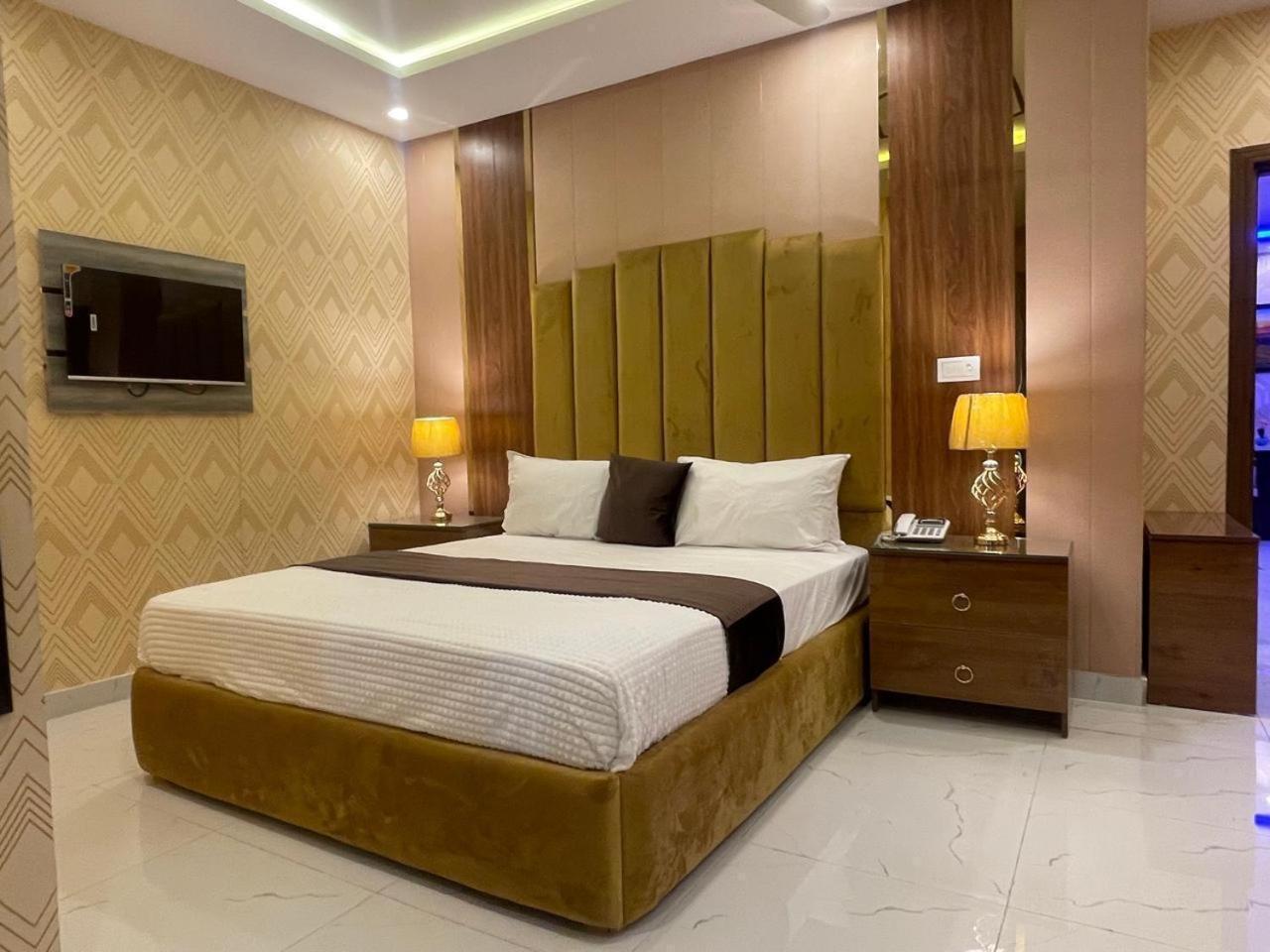 Hotel Croydon International Rawalpindi Exterior foto