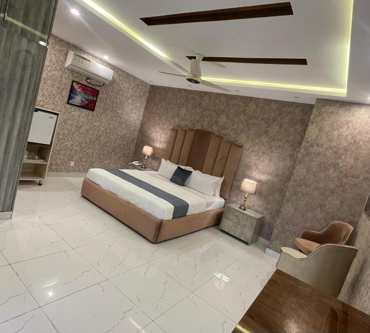 Hotel Croydon International Rawalpindi Exterior foto